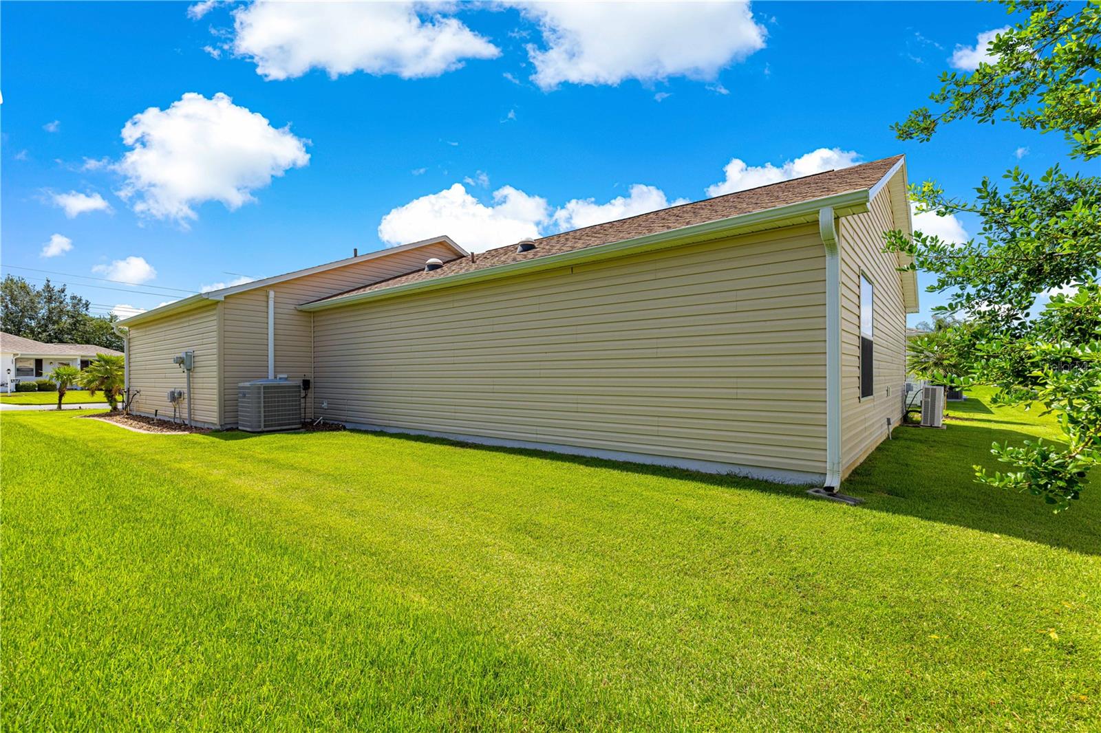 362 Arbella Loop, FL