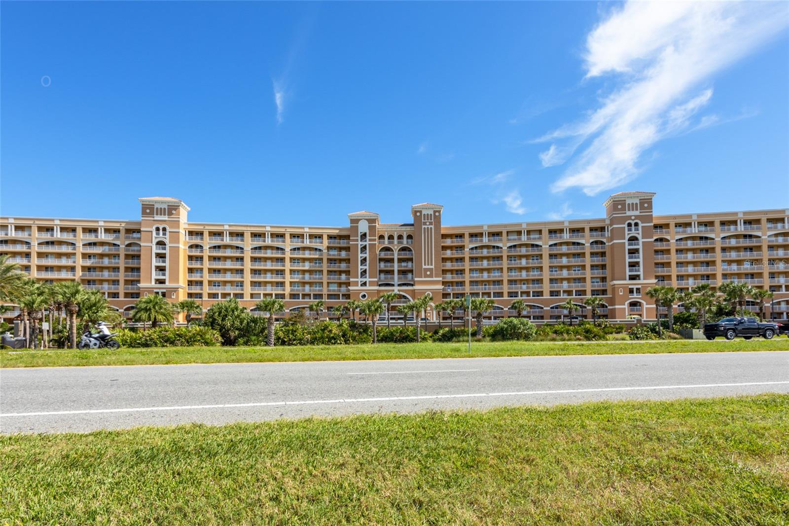 60 Surfview Drive, FL