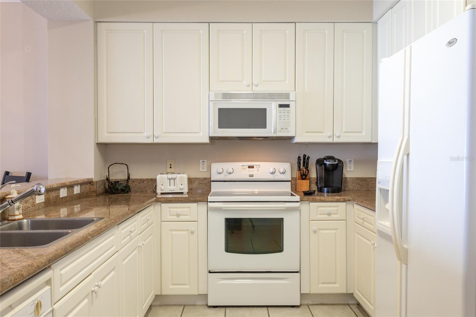 60 Surfview Drive, FL