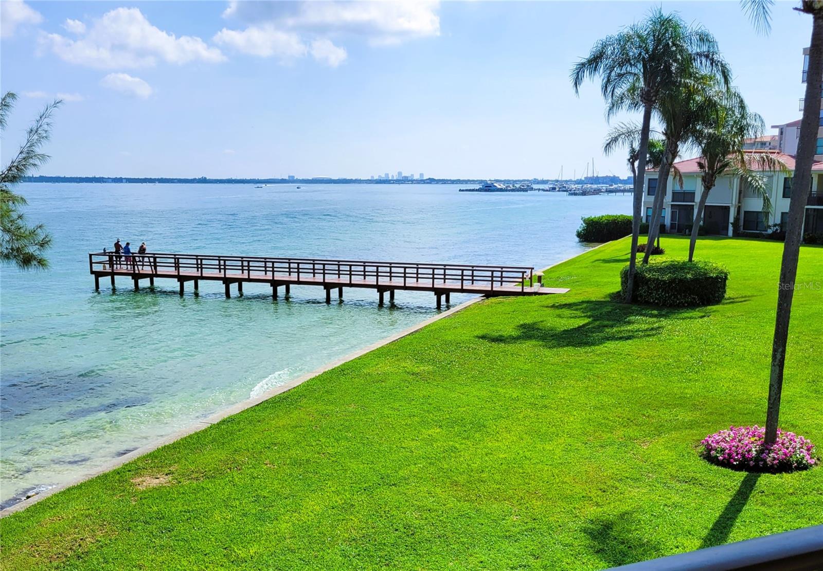6211 Sun Boulevard, FL