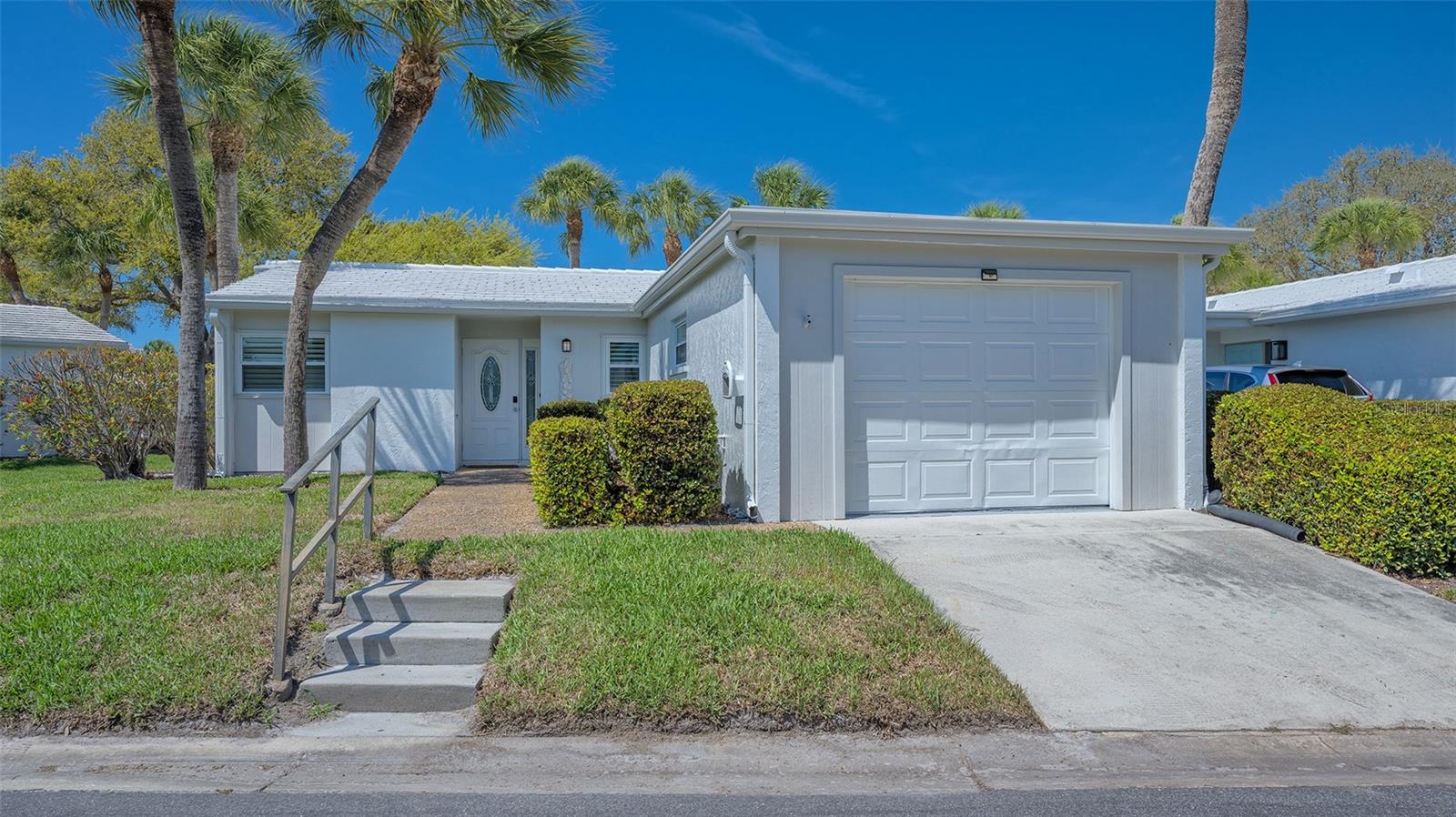 119 Whispering Sands Circle, FL