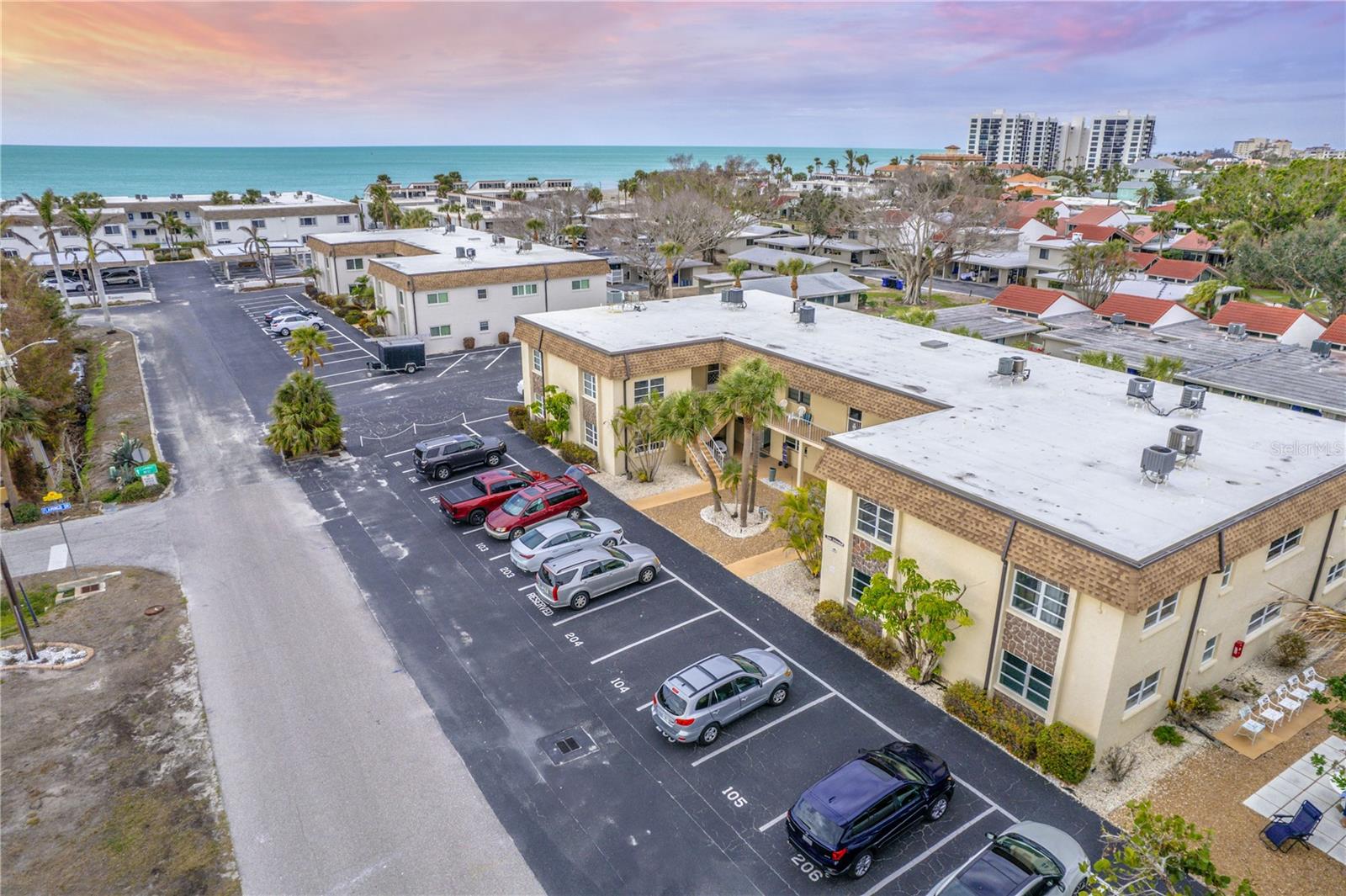 616 Flamingo Drive, FL