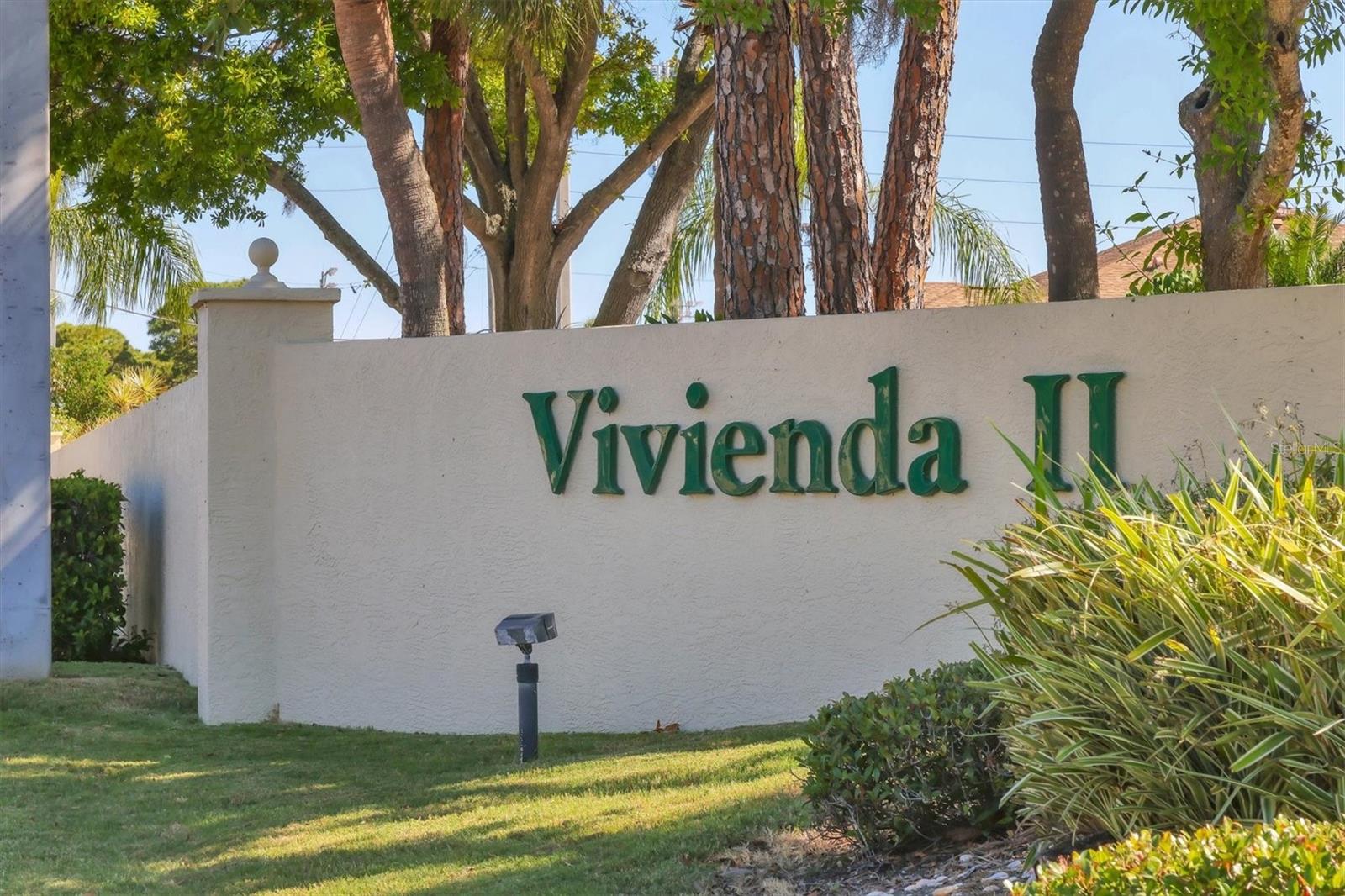 3305 Vivienda Boulevard, FL