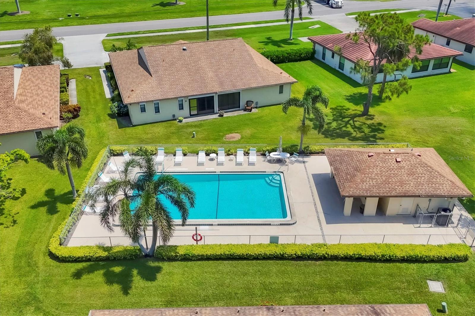 3305 Vivienda Boulevard, FL