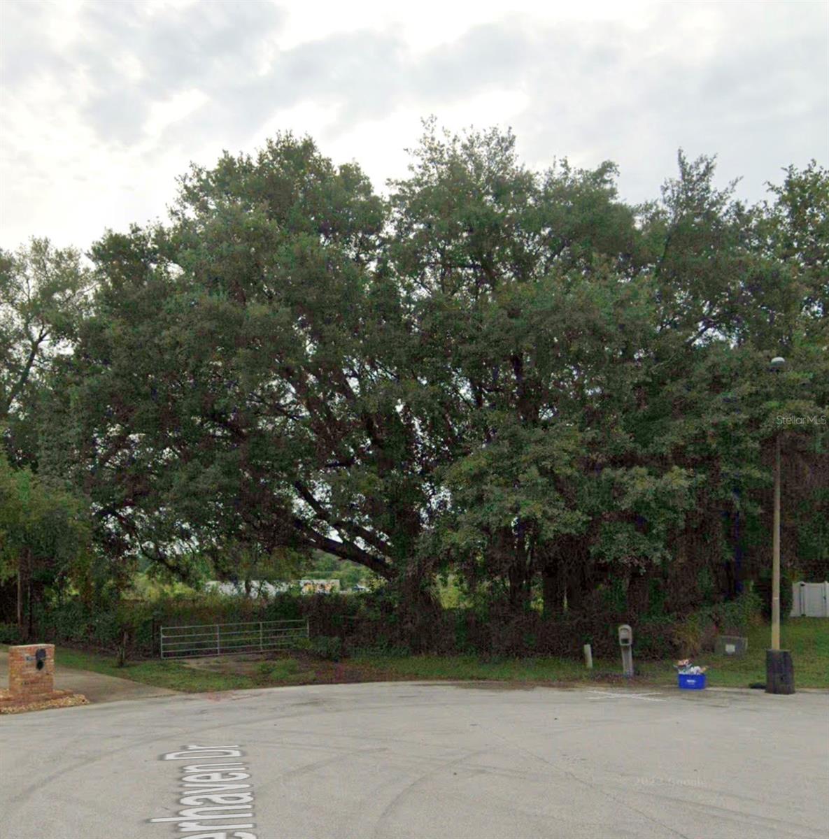 670 Summerhaven Drive, FL