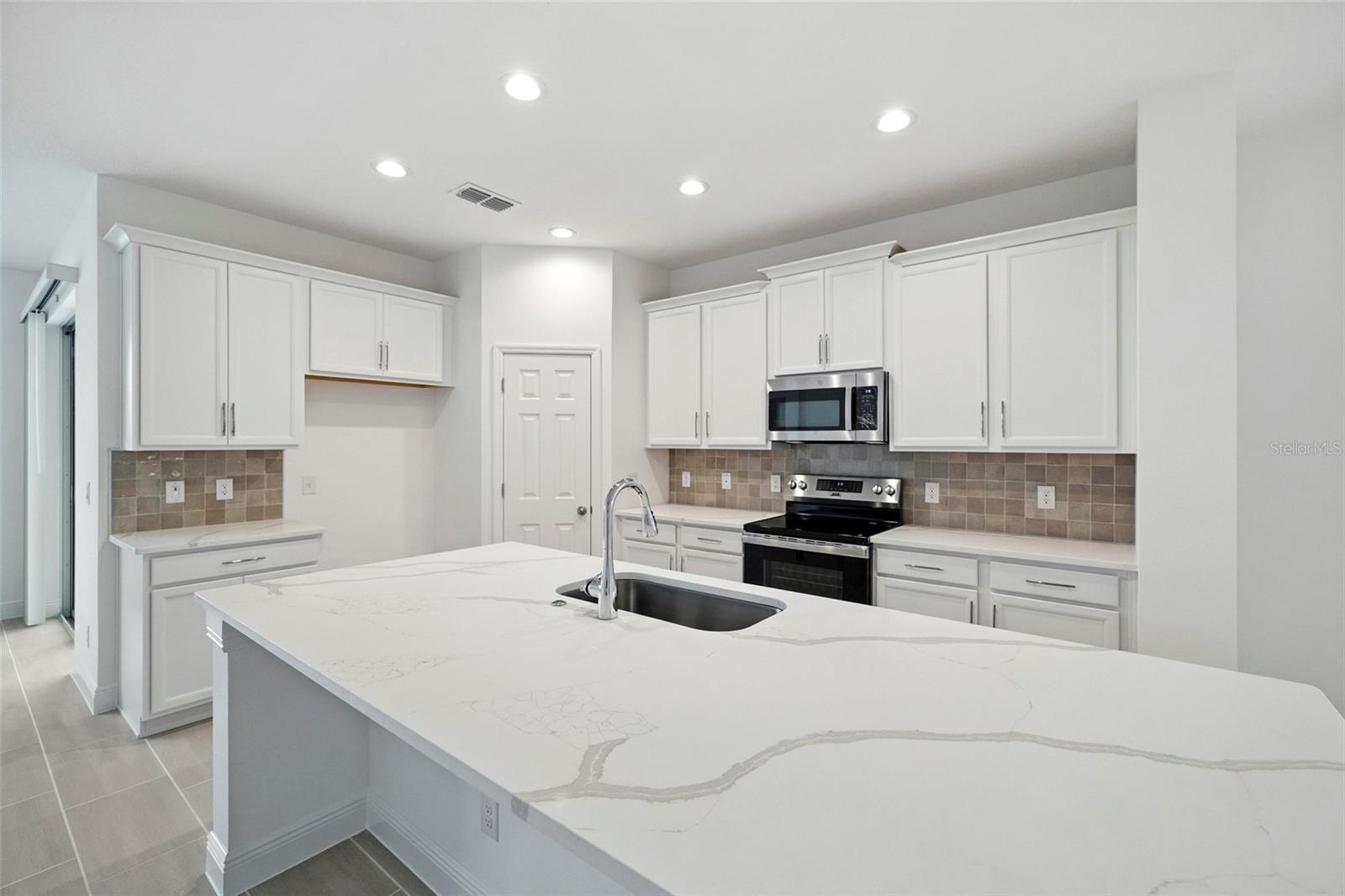 7962 Syracuse Drive, FL