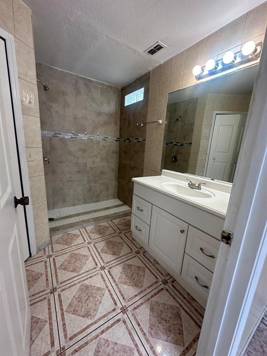107 Nicholson Drive, FL