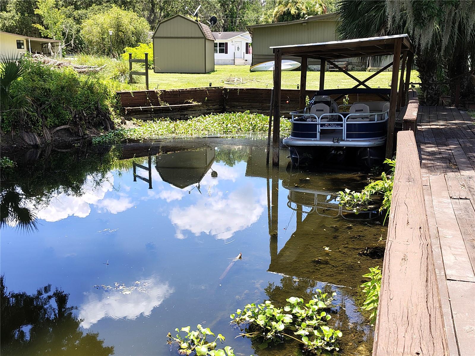 52 Outlet Drive, FL