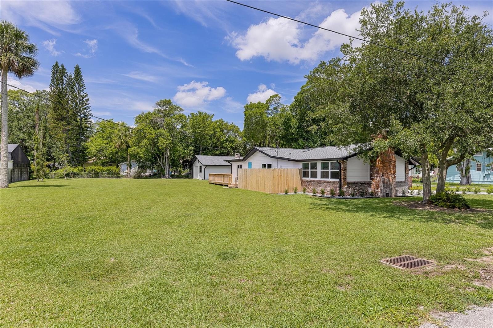 608 Cedar Avenue, FL