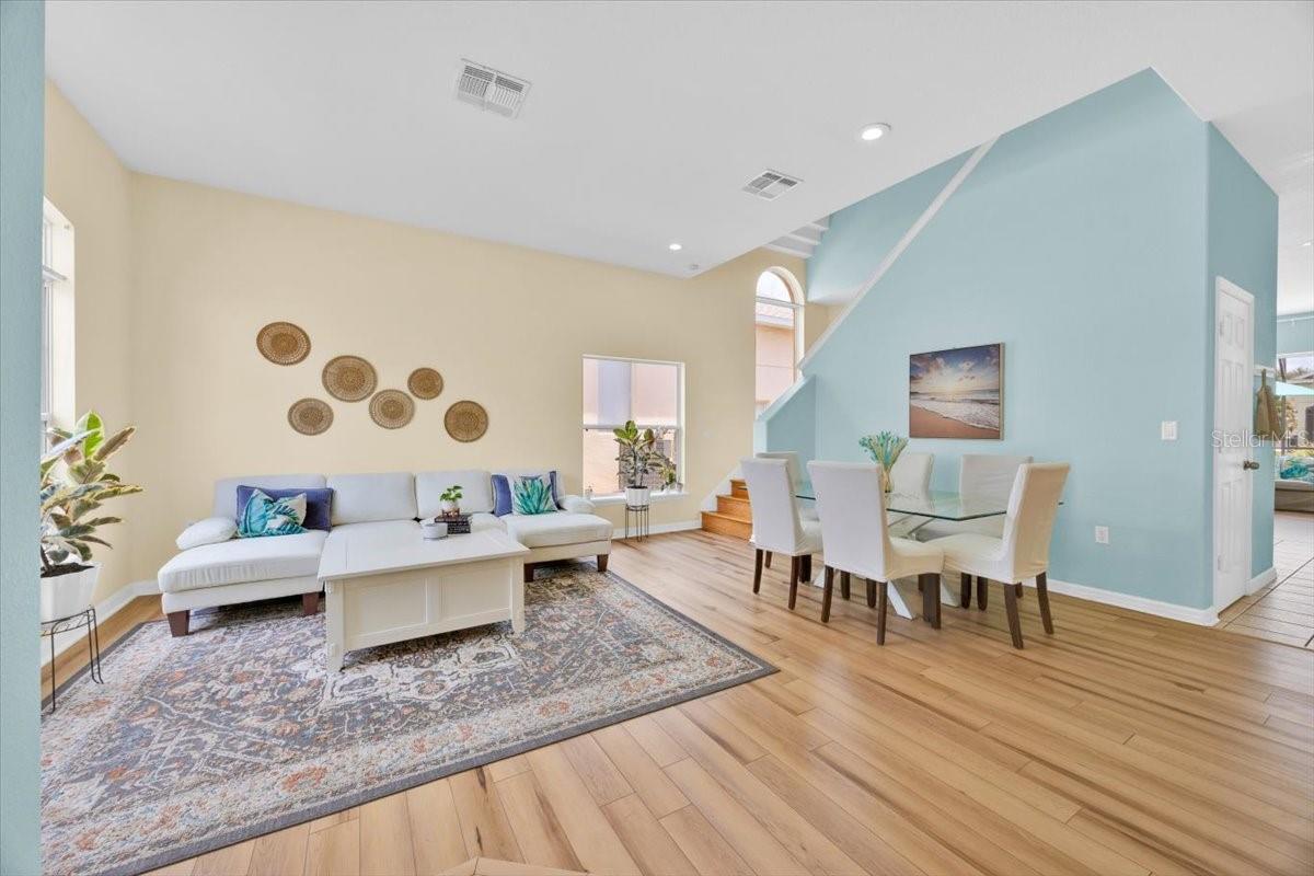233 Cadiz Loop, FL