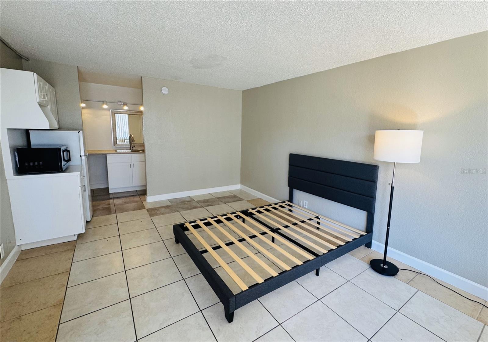 7900 Orange Blossom Trail, FL