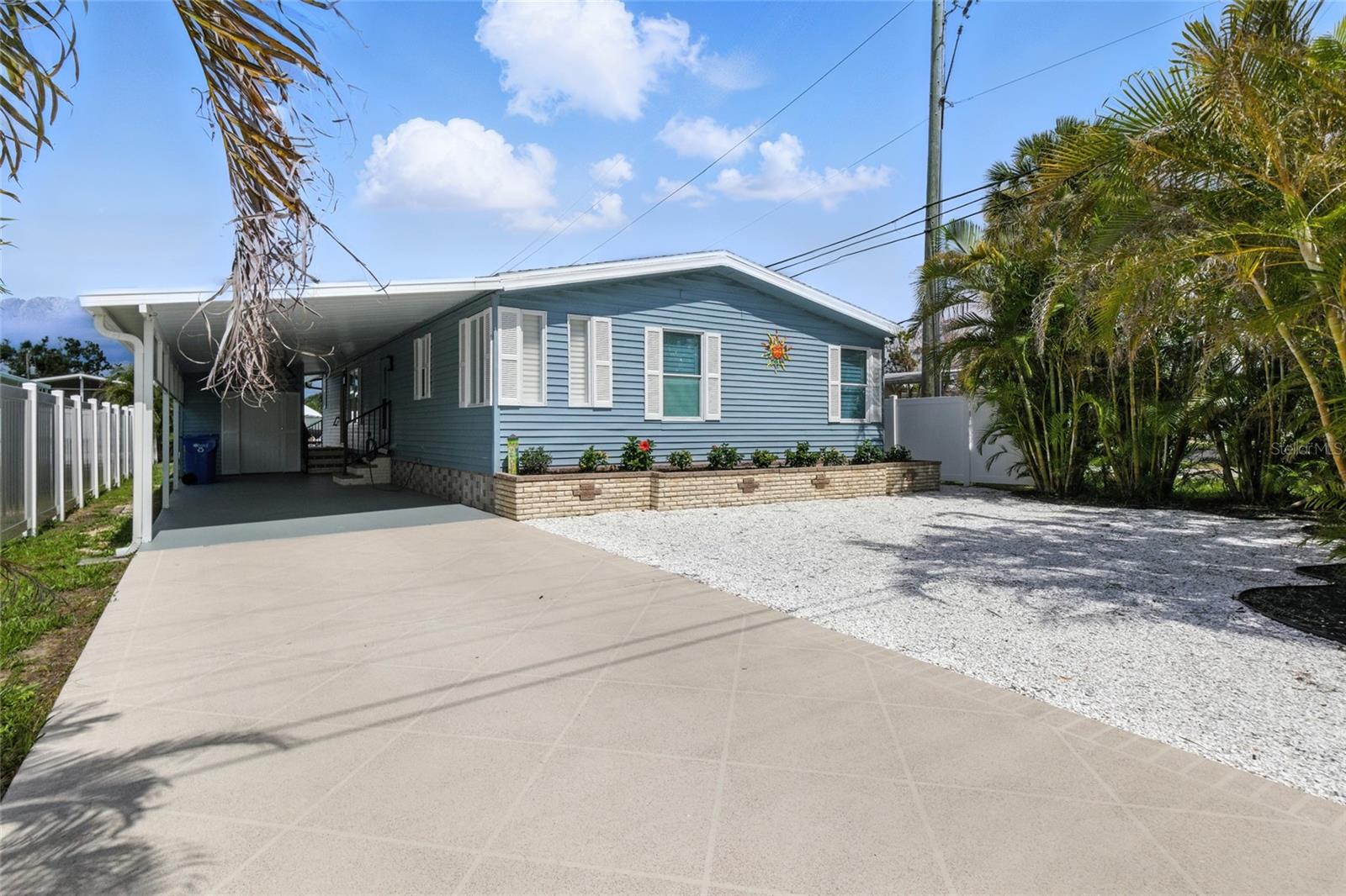 38 Plumosa Drive, FL