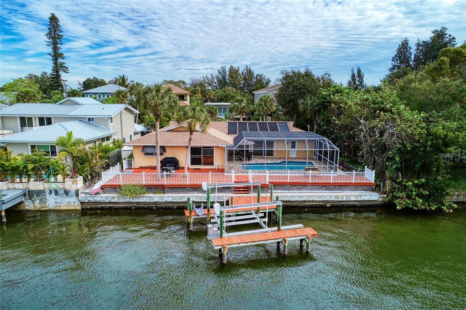 4946 Commonwealth Drive, FL