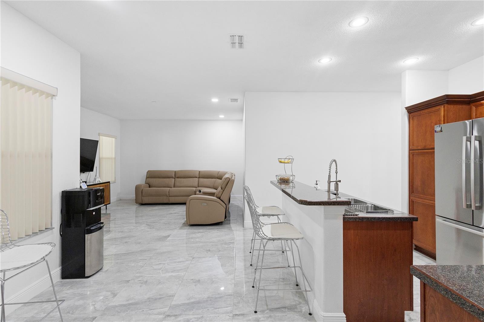 686 Cotulla Drive, FL