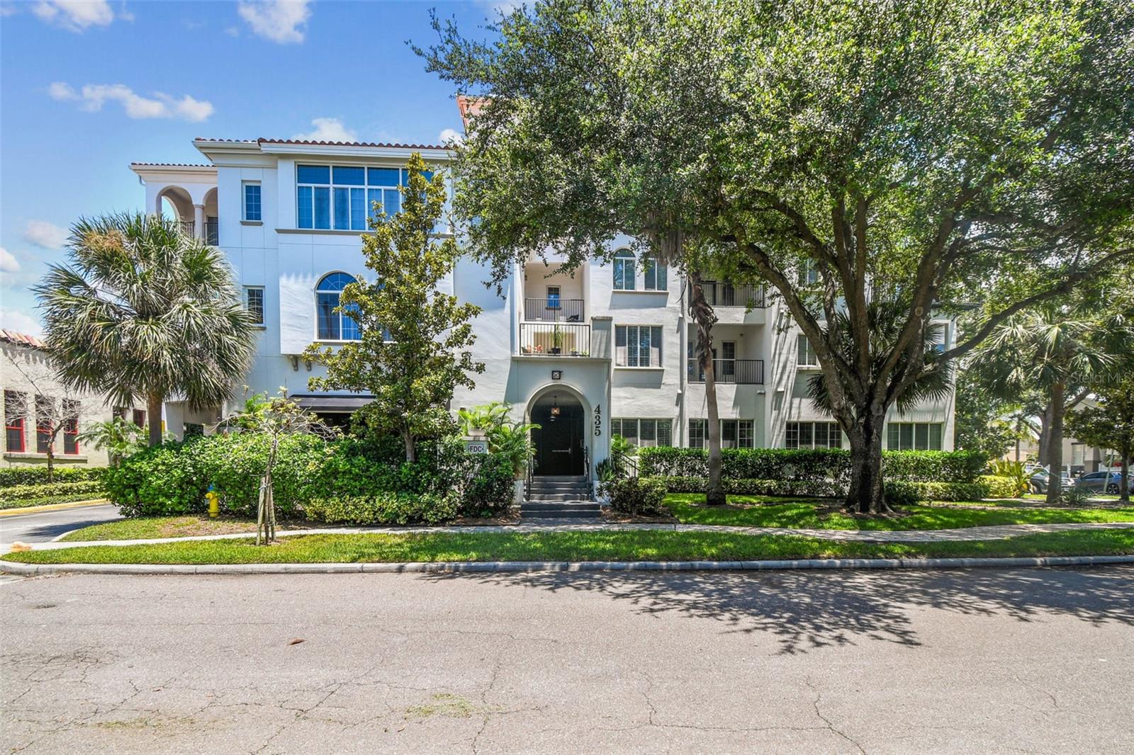 435 Oregon Avenue, FL