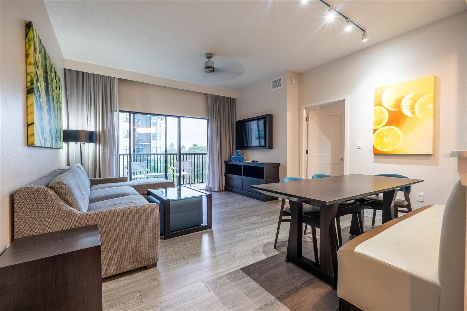 14501 Grove Resort Avenue, FL