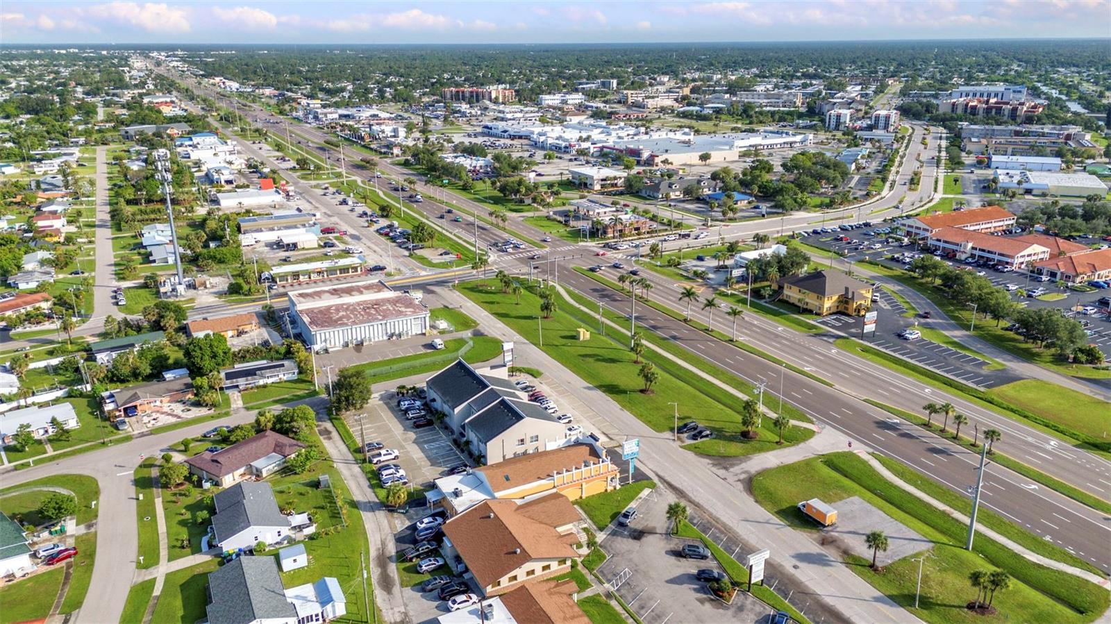 3417 Tamiami Trail, FL