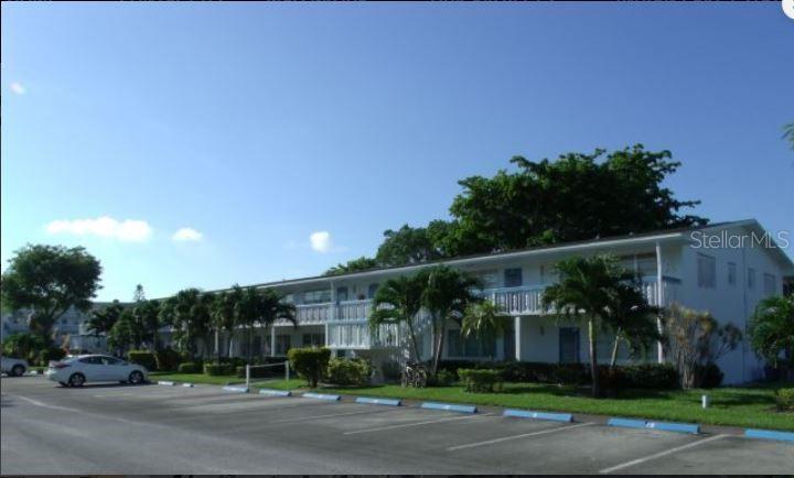 19 Newport A, FL