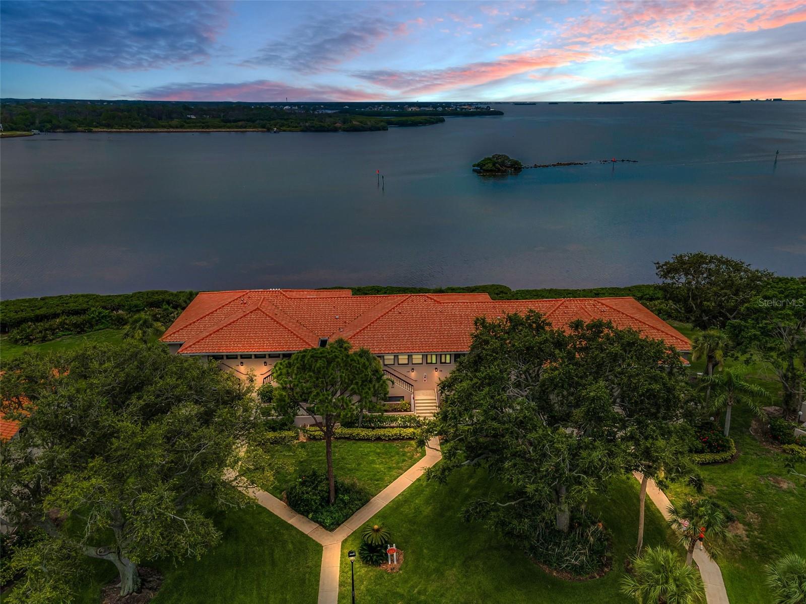 1813 Mariner Drive, FL
