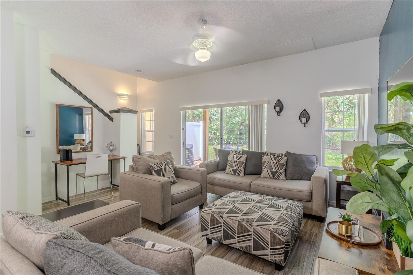 1003 Park Ridge Circle, FL
