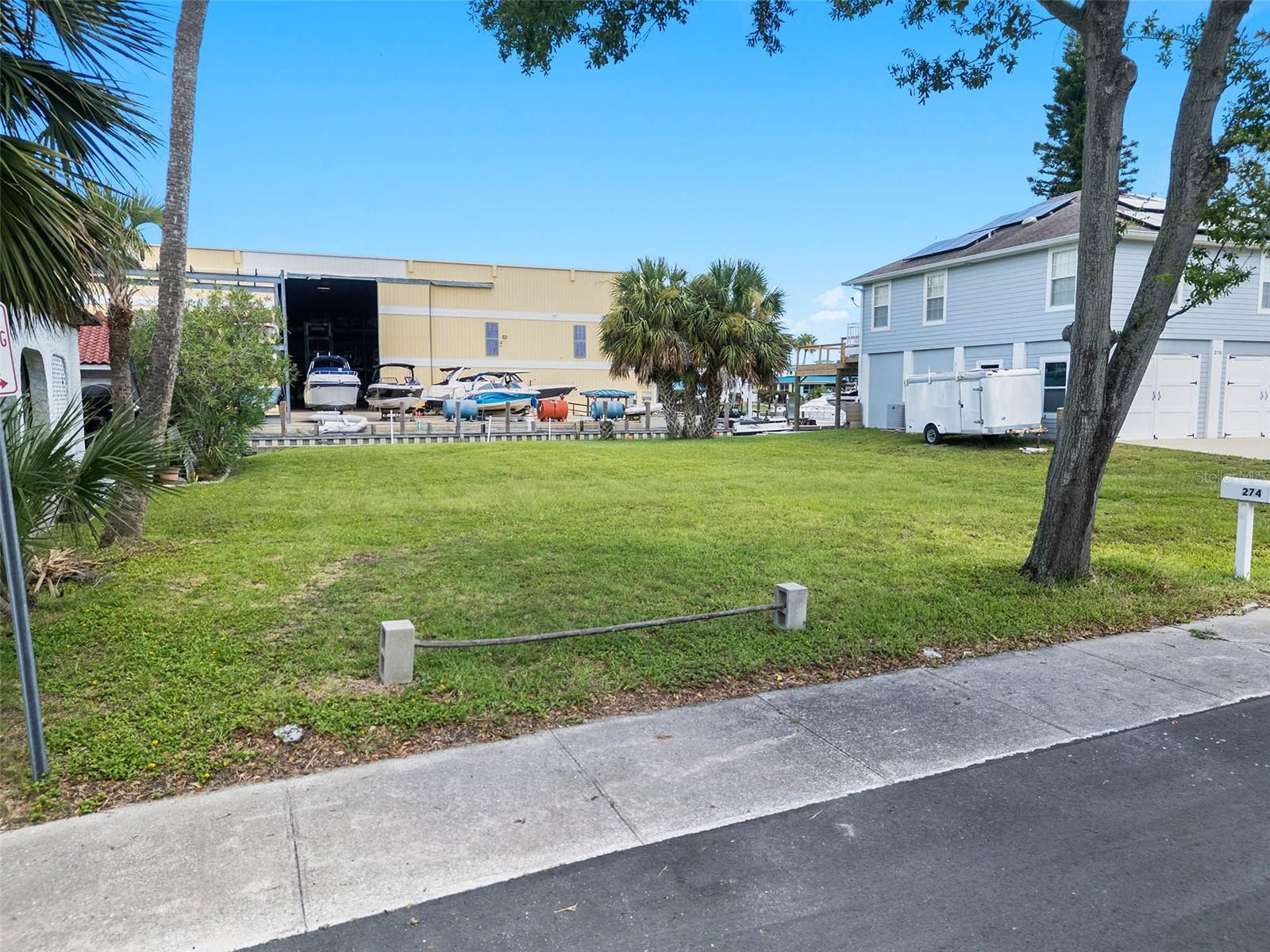 274 Lexington Drive, FL