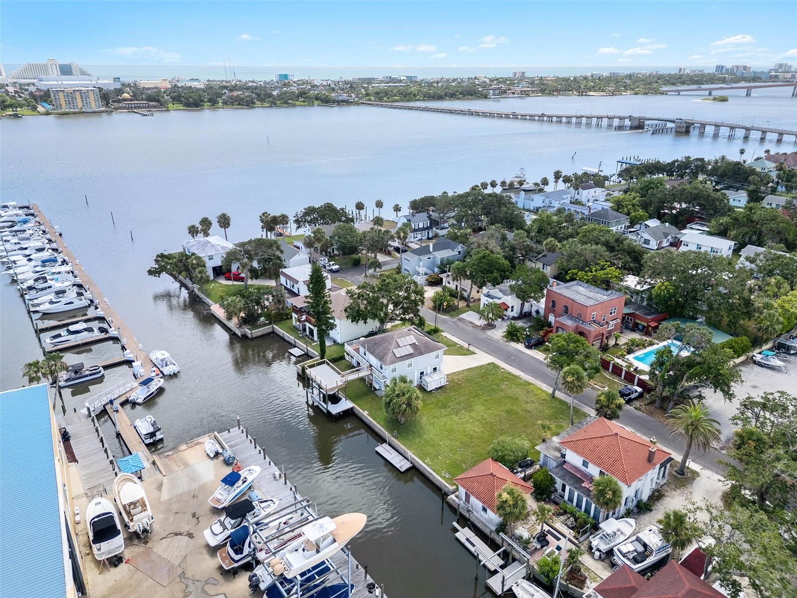 274 Lexington Drive, FL
