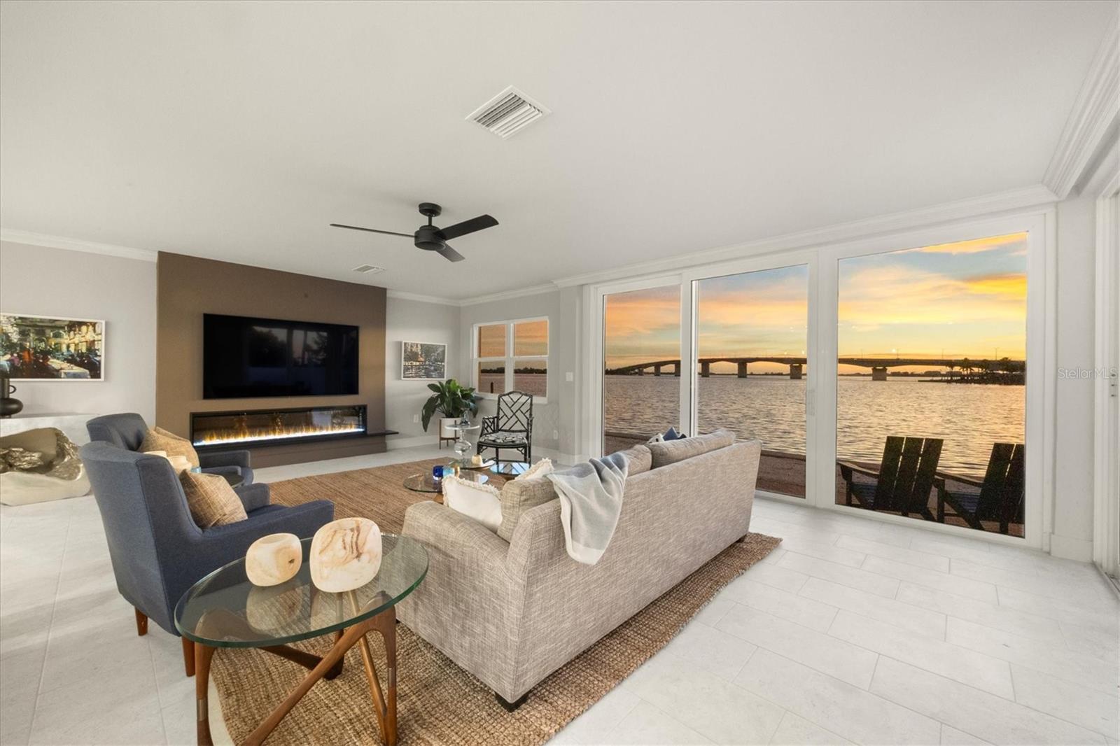 226 Golden Gate Point, FL