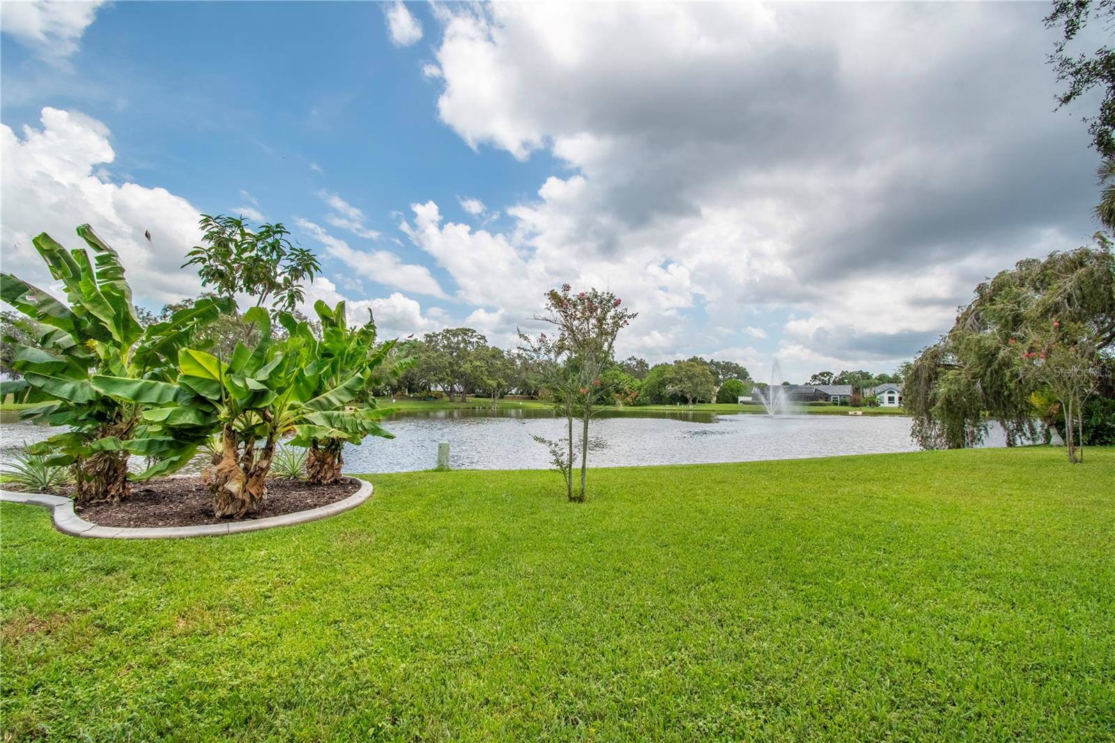 2906 Windridge Drive, FL