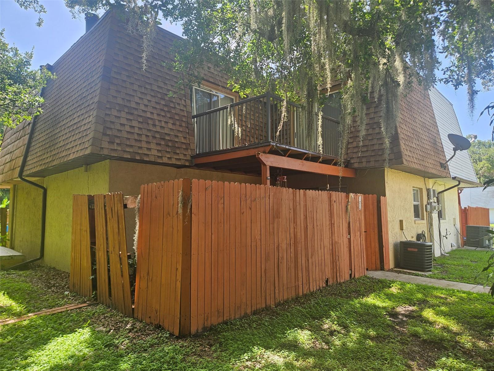 103 Springwood Square, FL