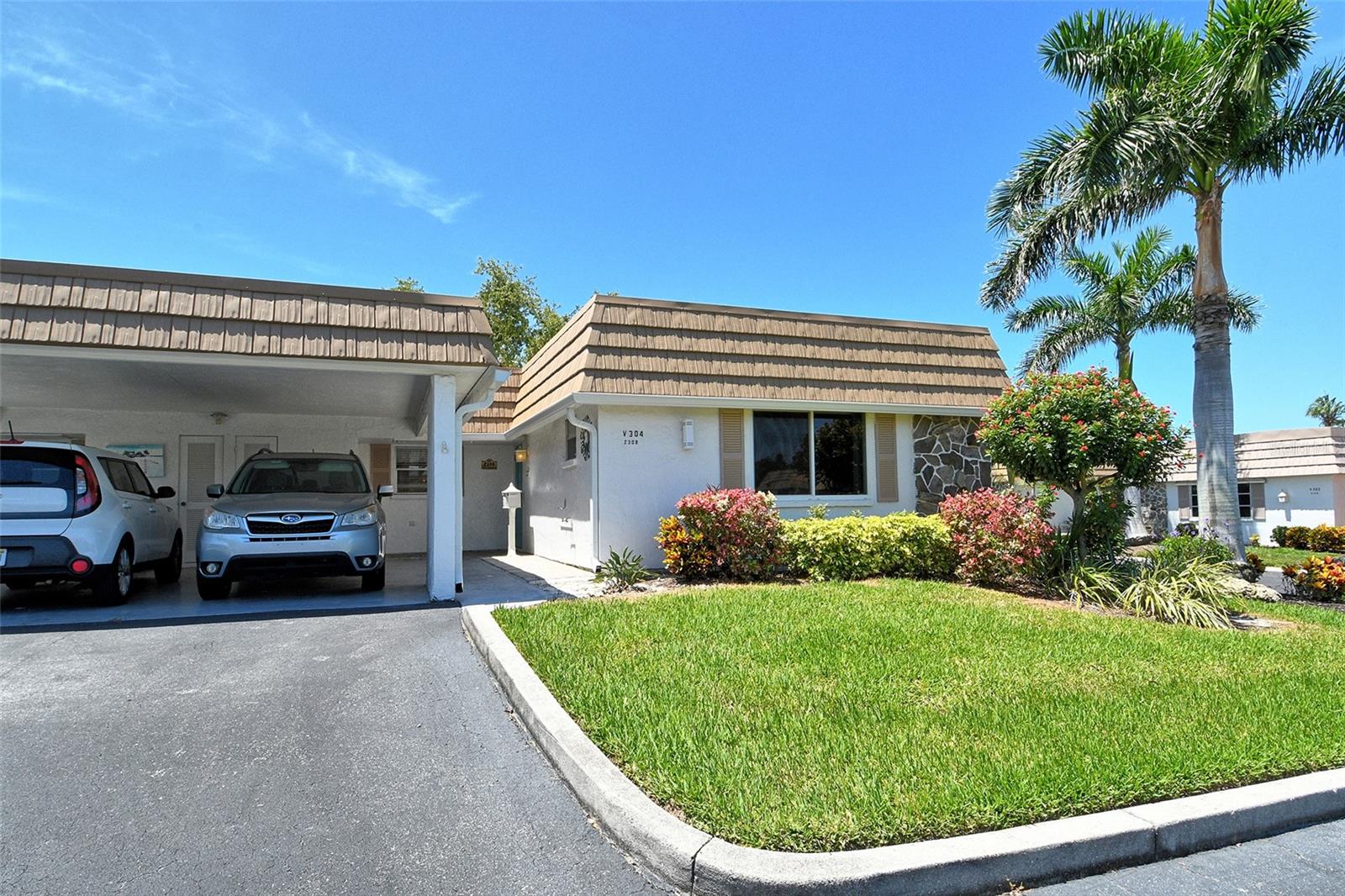 2308 Waterbluff Place, FL