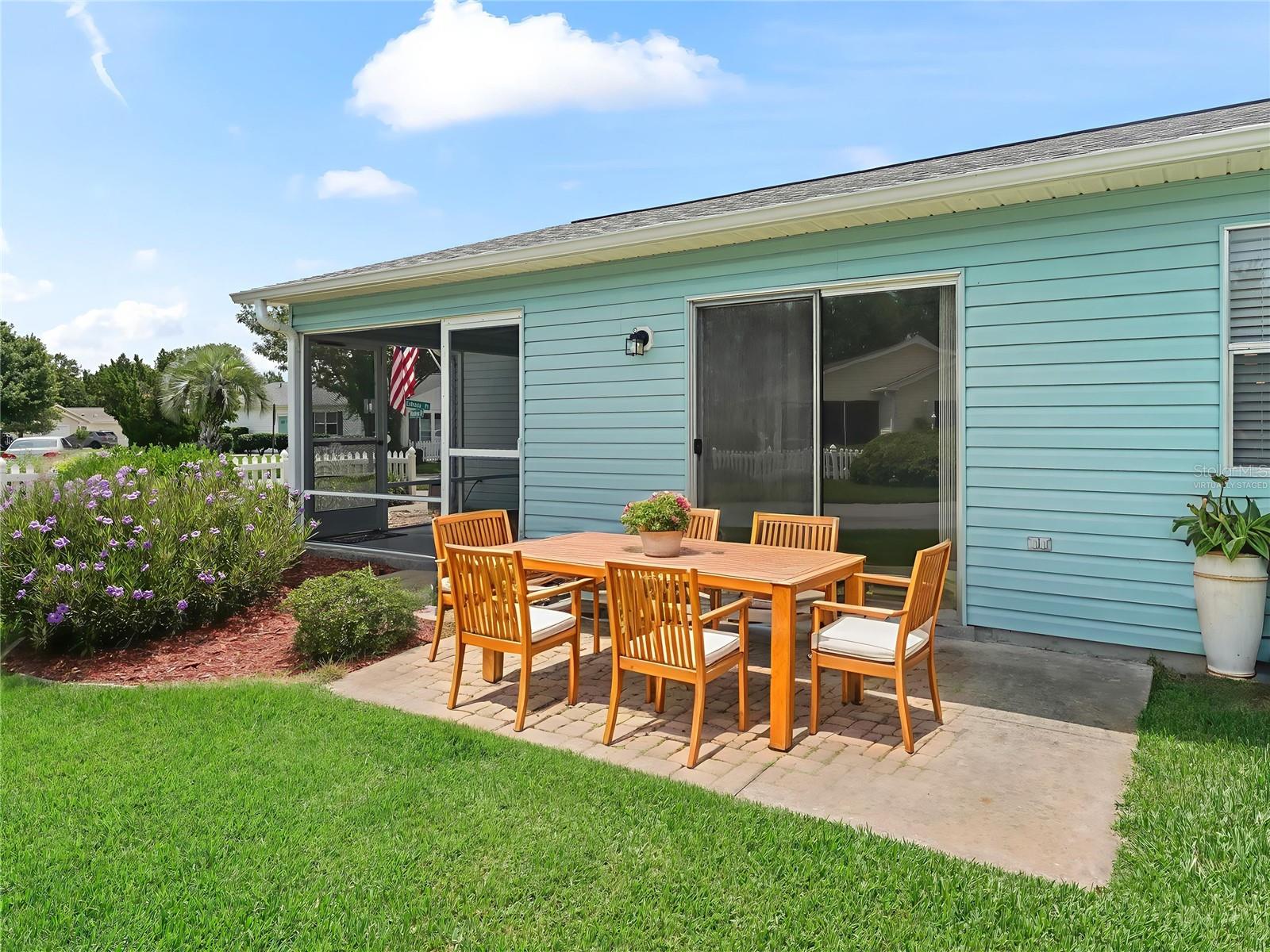 220 Estrada Place, FL