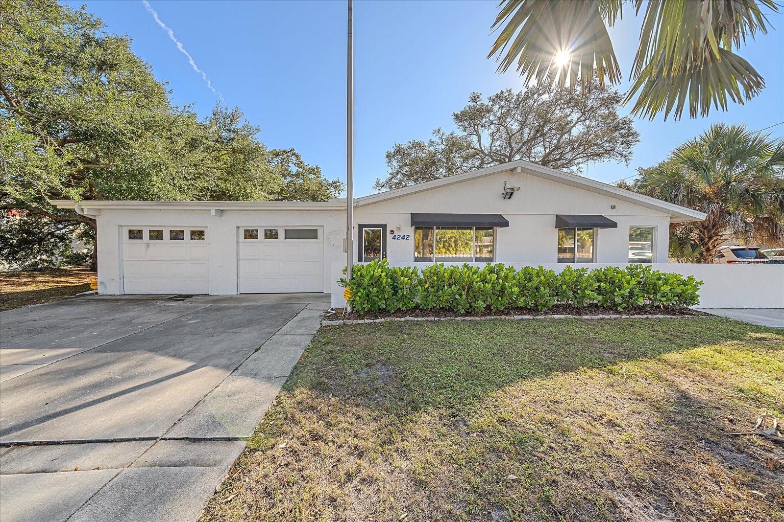 4242 Mcintosh Lane, FL