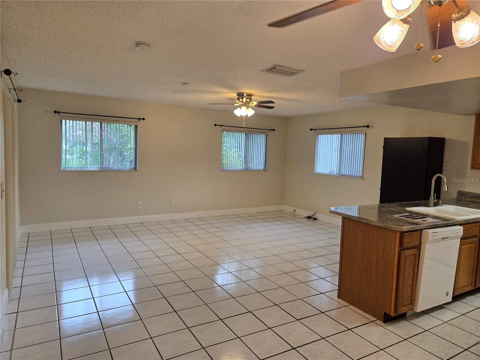 8430 Port Said, FL