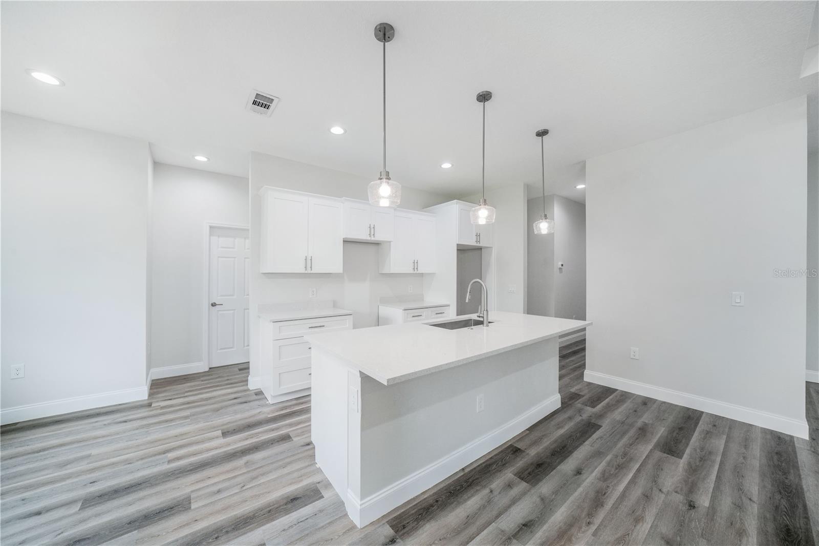 5509 Fairlane Drive, FL