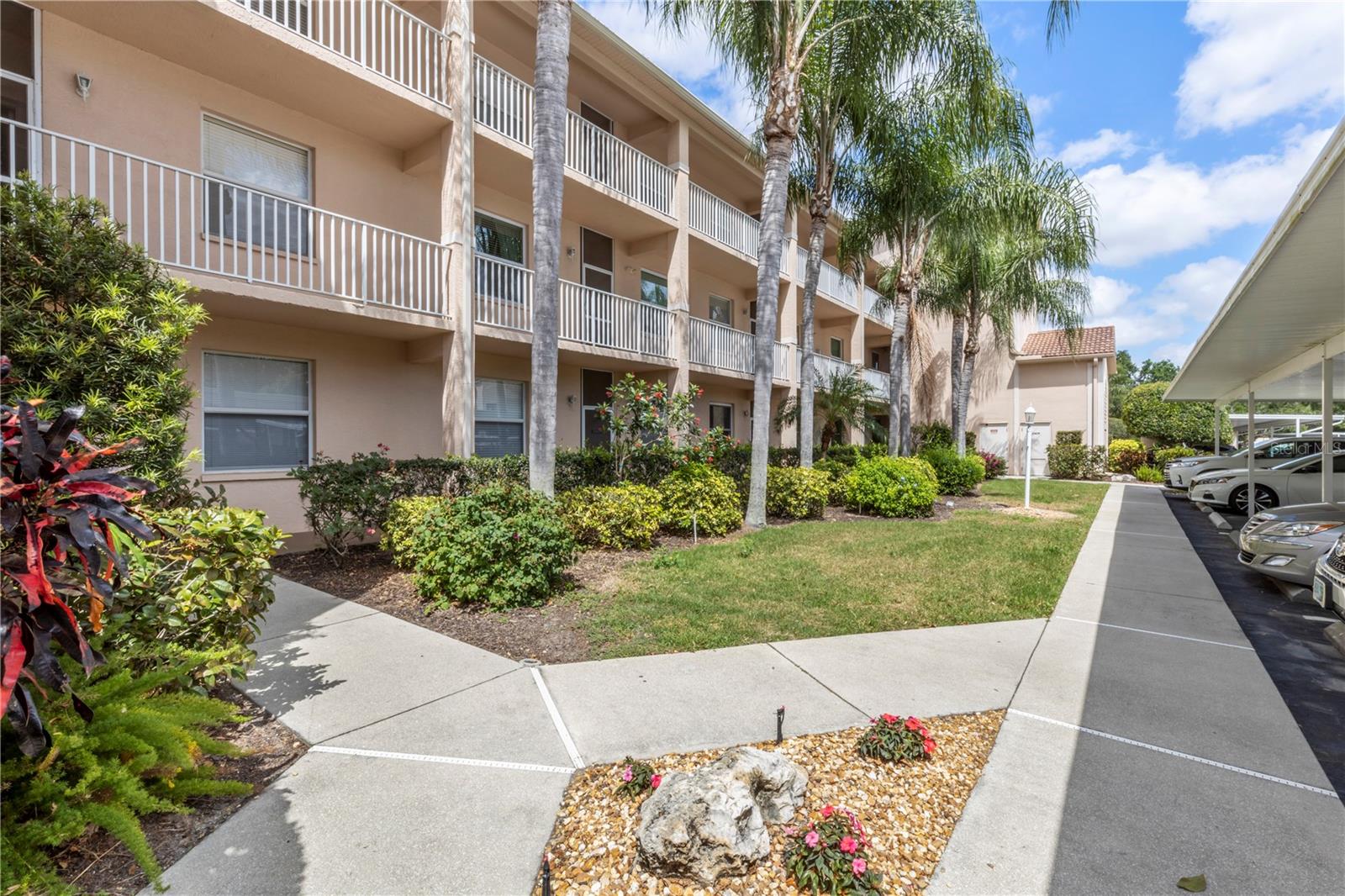 8750 Olde Hickory Avenue, FL