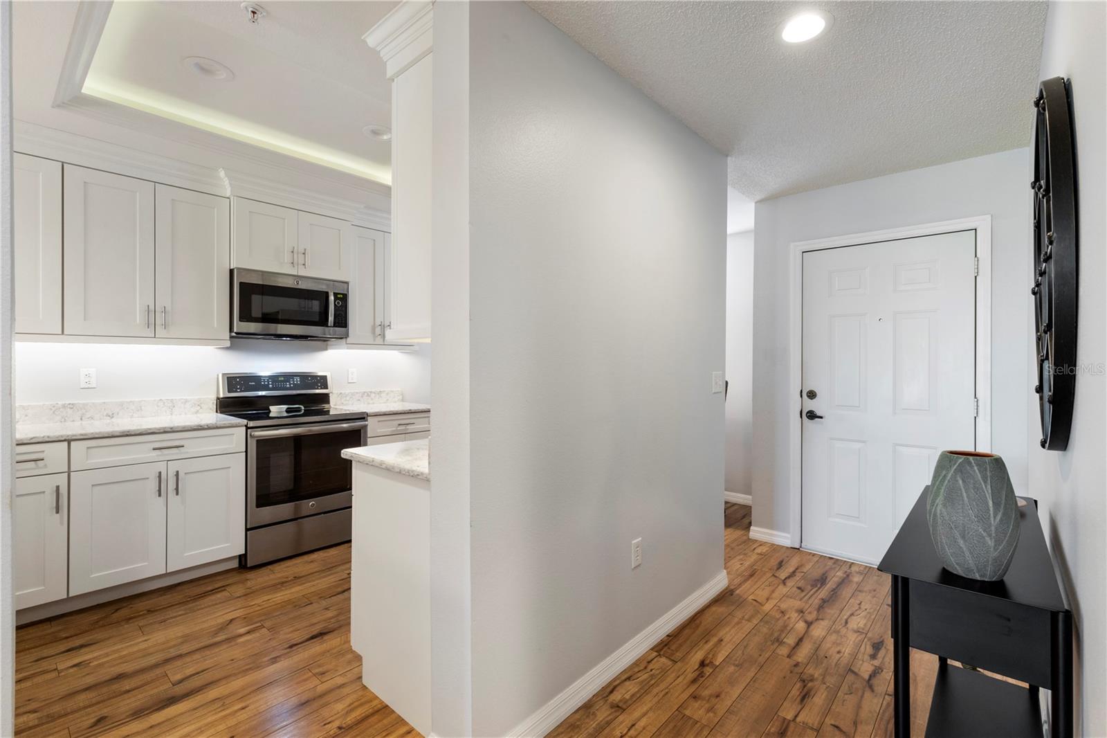 8750 Olde Hickory Avenue, FL