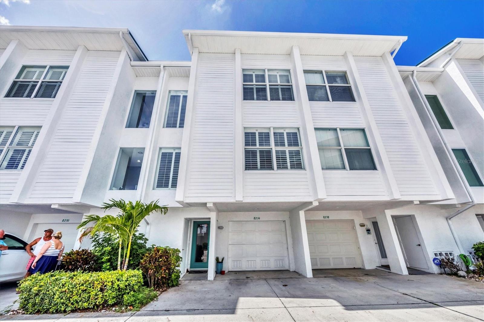 8234 Harborside Circle, FL