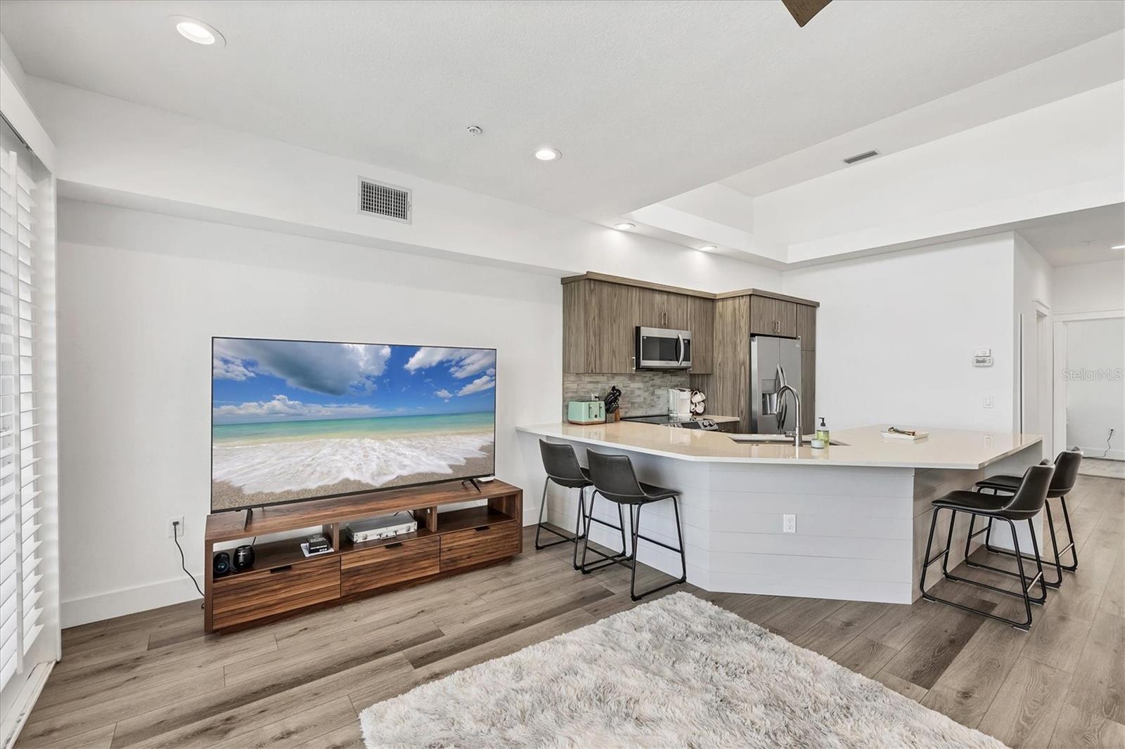 8234 Harborside Circle, FL