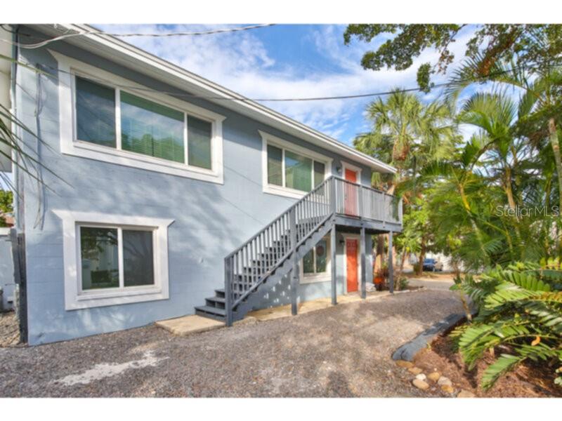 422 Julia Place, FL