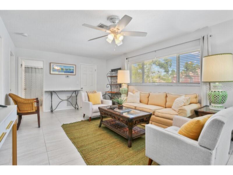 422 Julia Place, FL