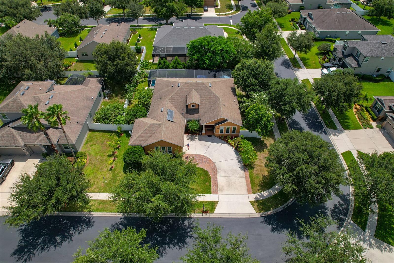 178 Magneta Loop, FL