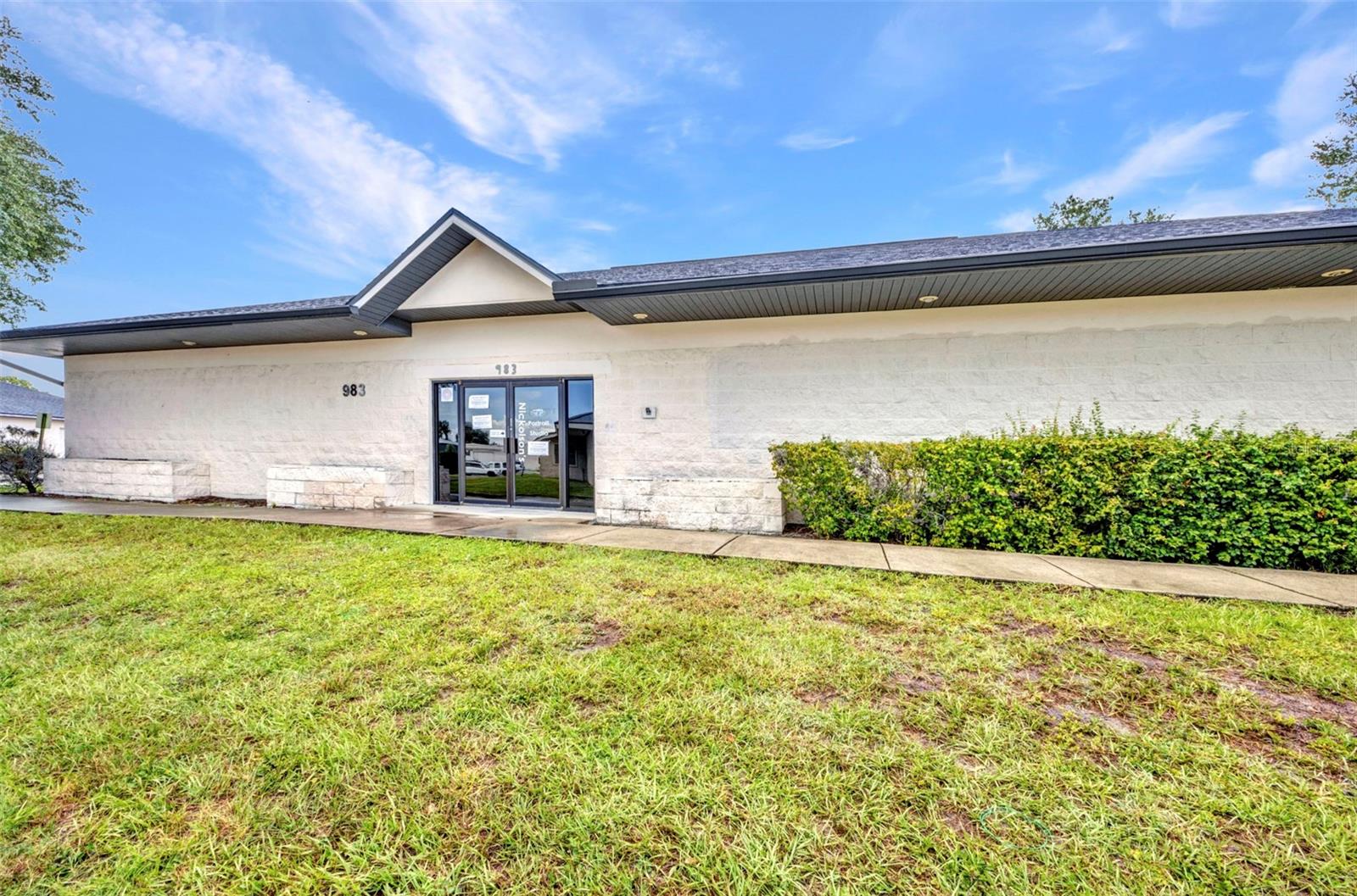 983 Tamiami Trail, FL