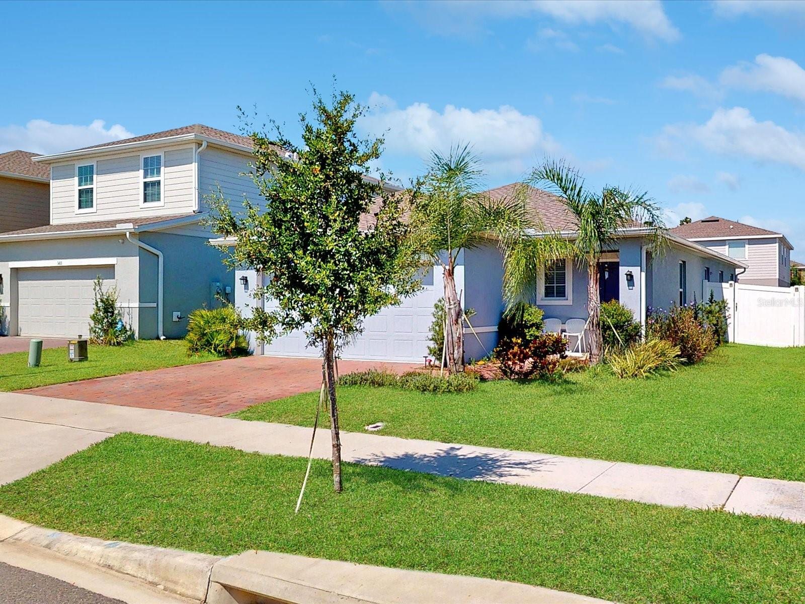 1484 Eucalyptus Way, FL