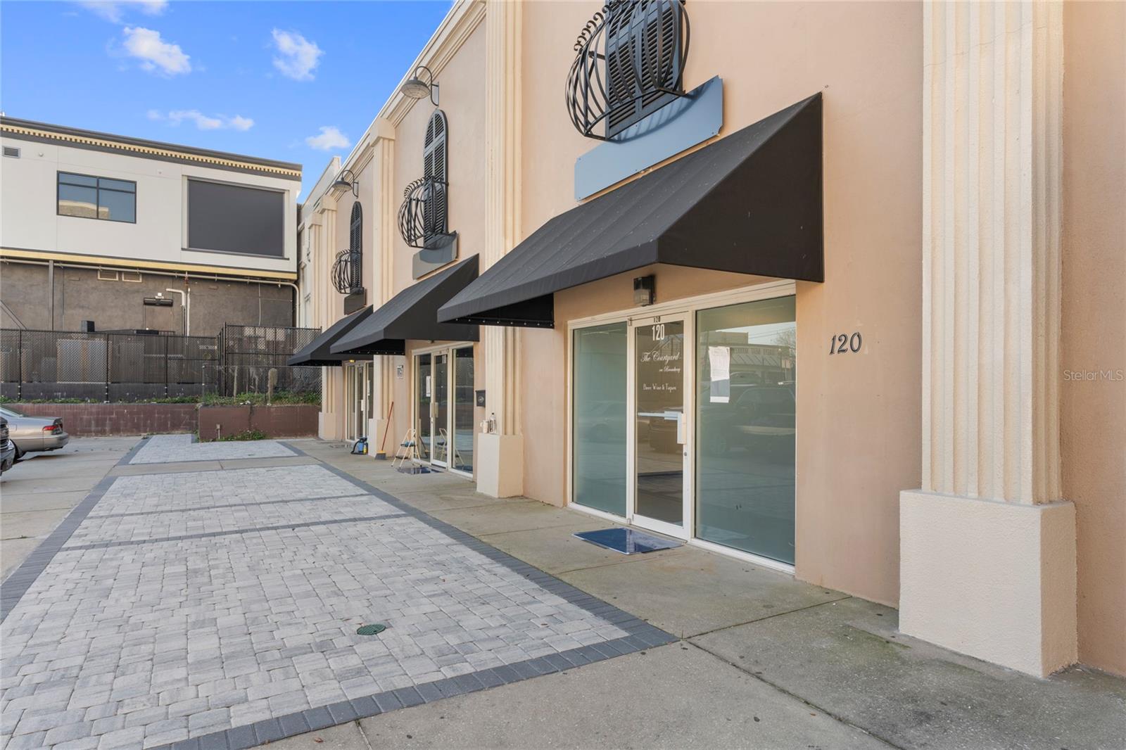 116-122 Broadway Street, FL