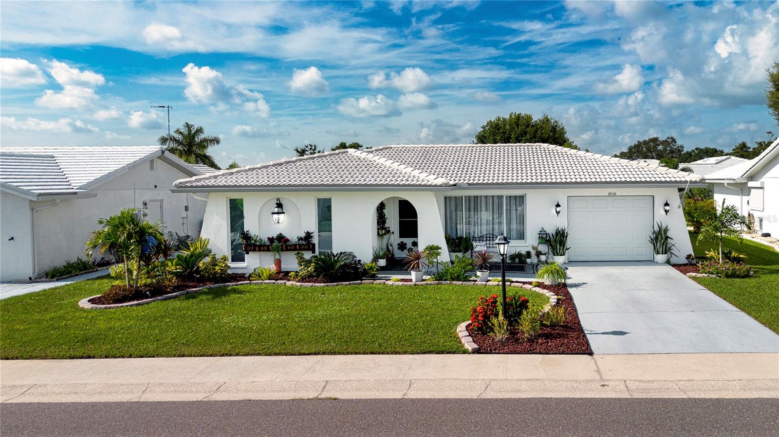 3906 Chinaberry Road, FL