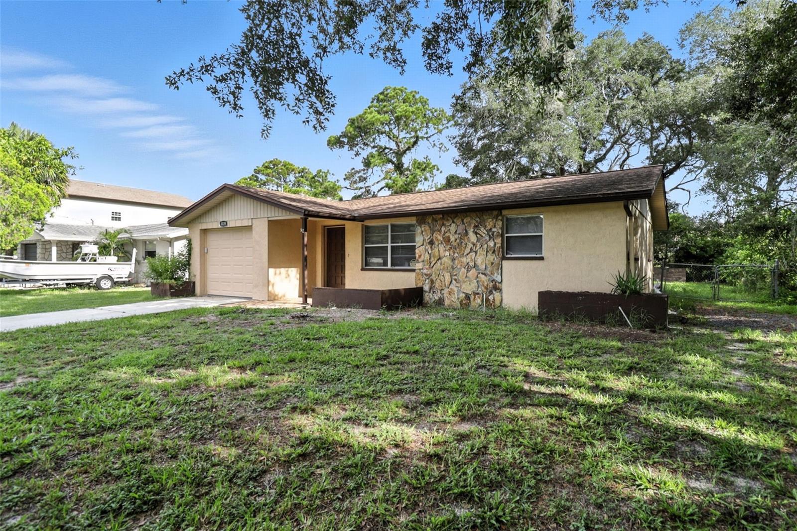 8035 Gulf Way, FL