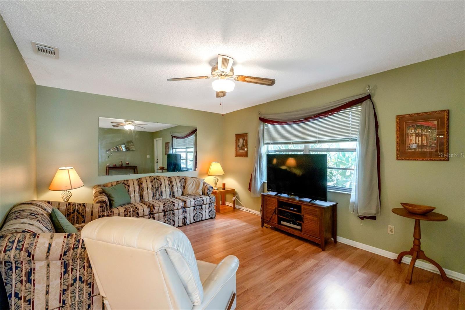 1814 Foxhunt Drive, FL