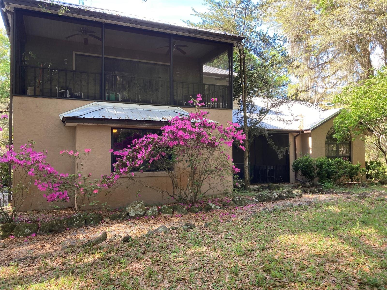 2436 Cr 416n, FL