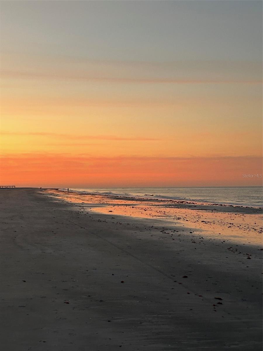 18218 Sunset Boulevard, FL
