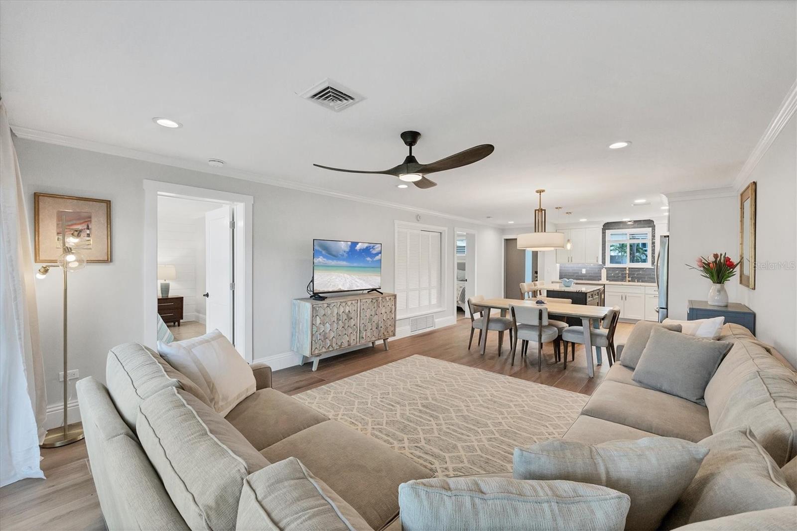 500 Washington Drive, FL